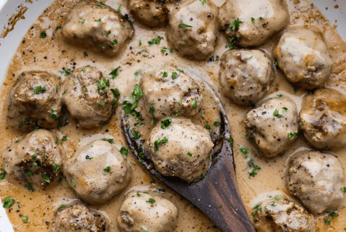 Quick & Creamy Swedish Meatballs: Restaurant Quality at Home